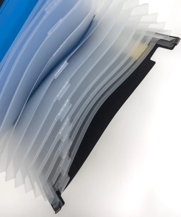 Folder negro tapa color Carta 12 bolsillos X Unidad