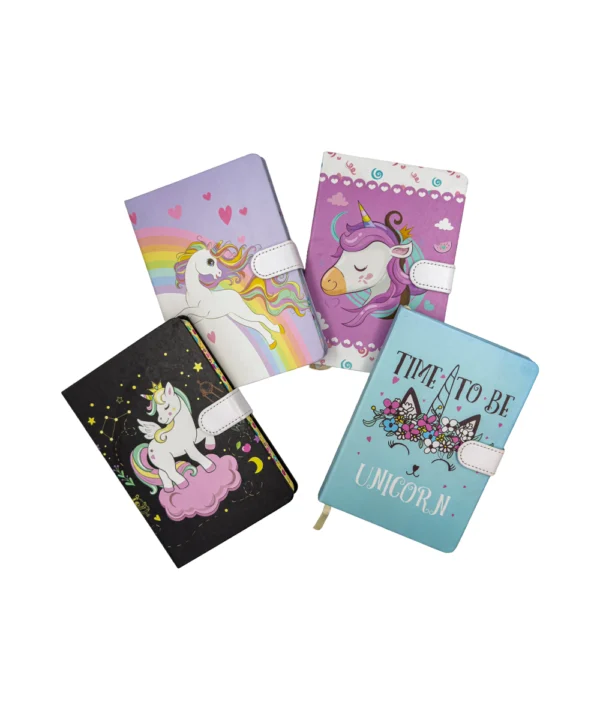 Agenda de notas con broche unicornio